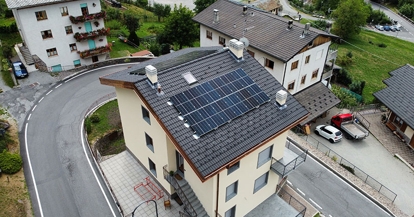 Pannelli fotovoltaici su un tetto