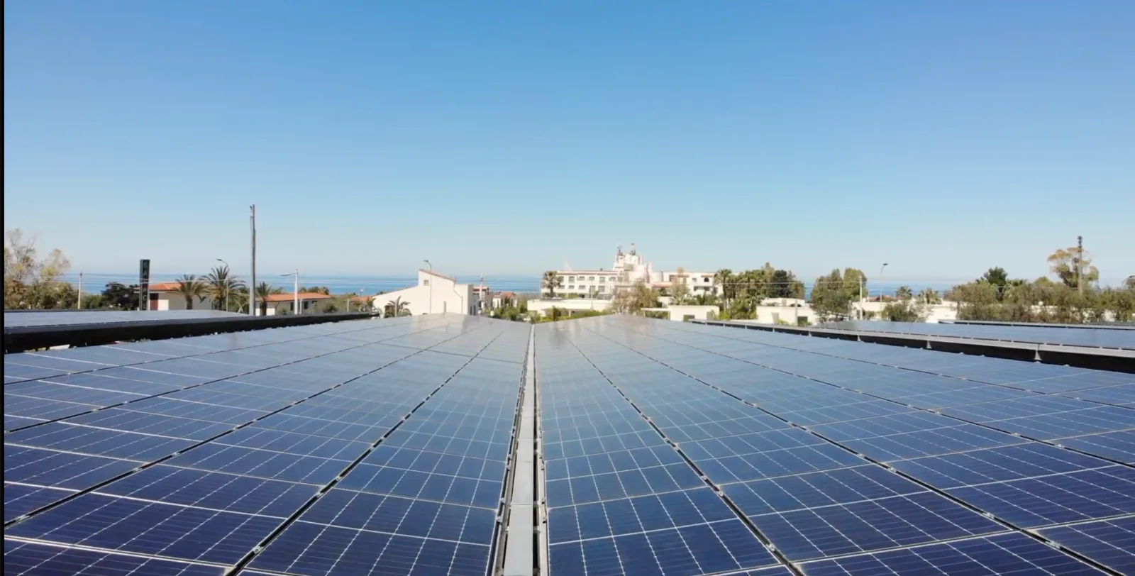 Pannelli fotovoltaici sulla copertura