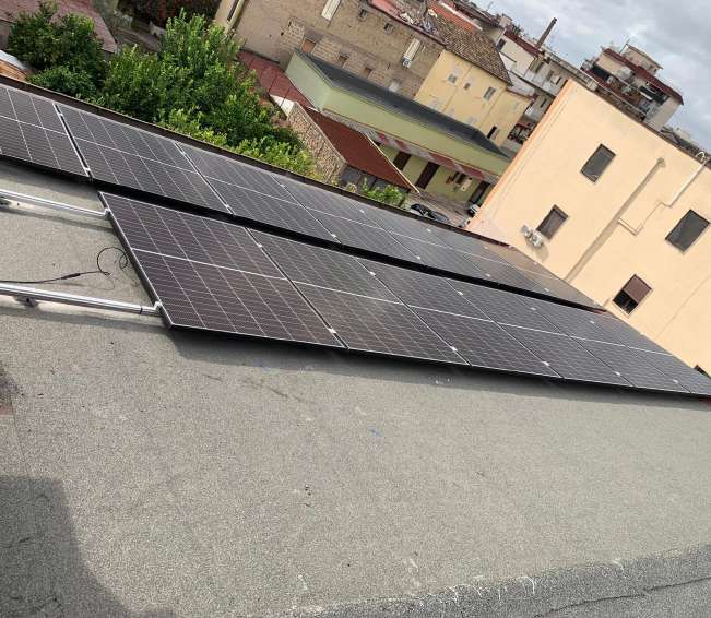Pannelli fotovoltaici sulla copertura