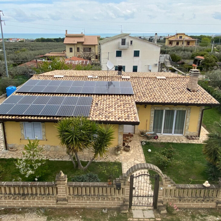 Pannelli fotovoltaici sulla copertura