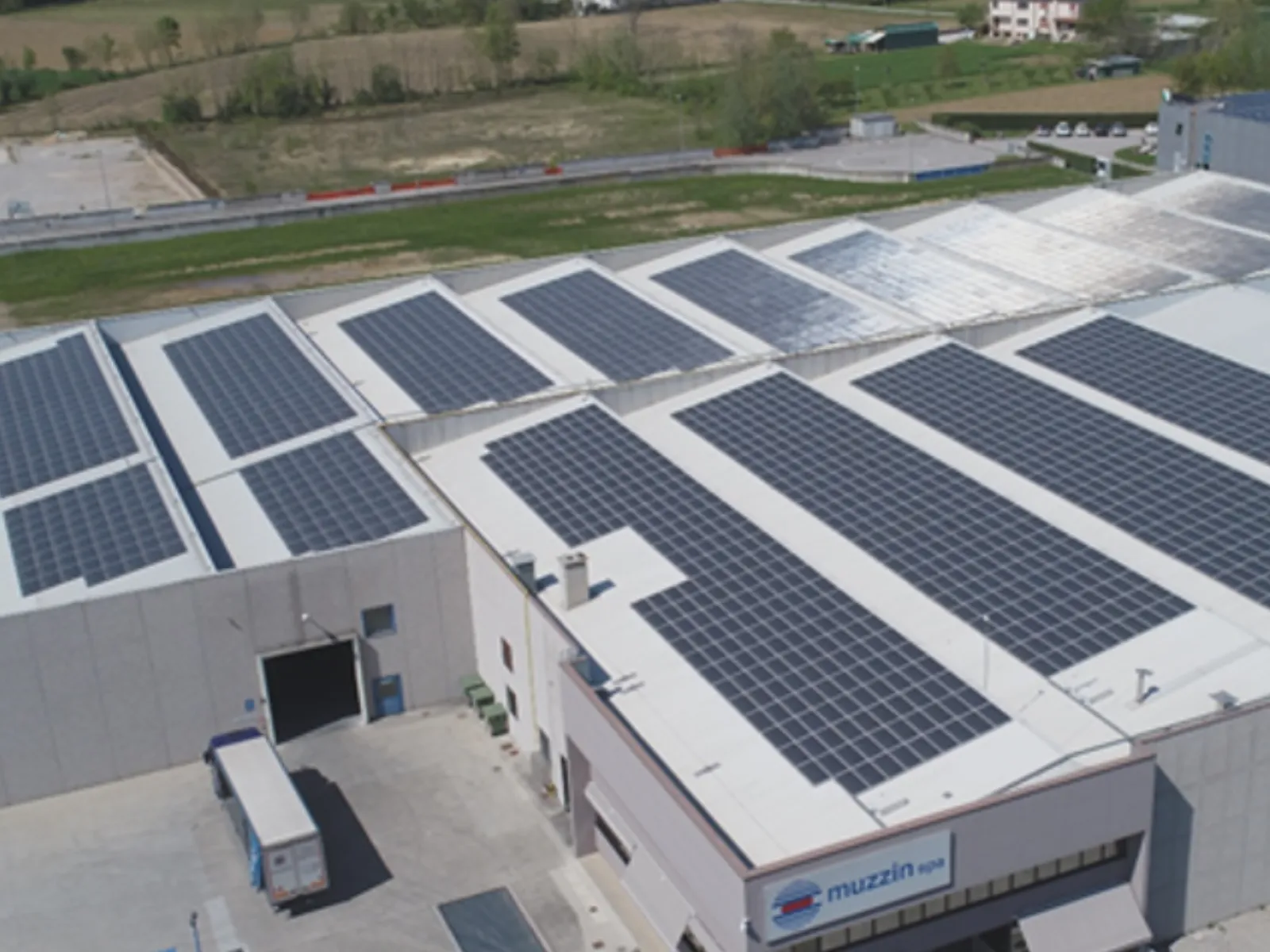 Pannelli fotovoltaici sulla copertura