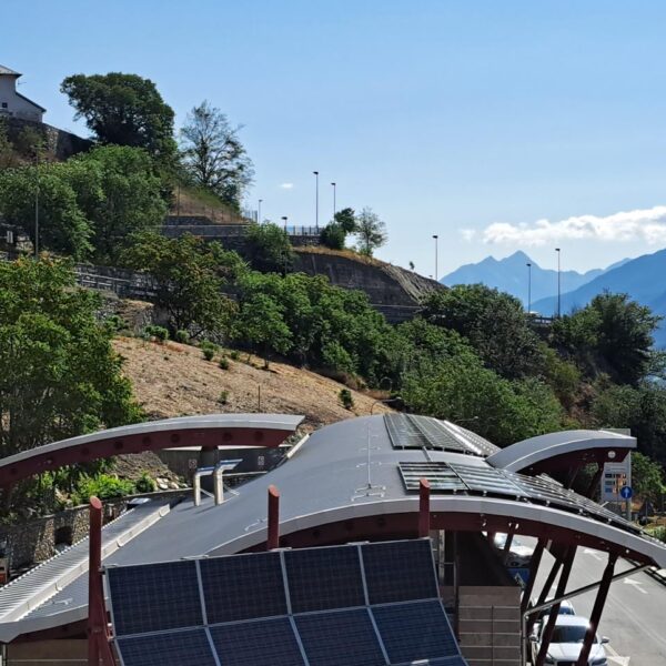 Pannelli fotovoltaici sulla copertura